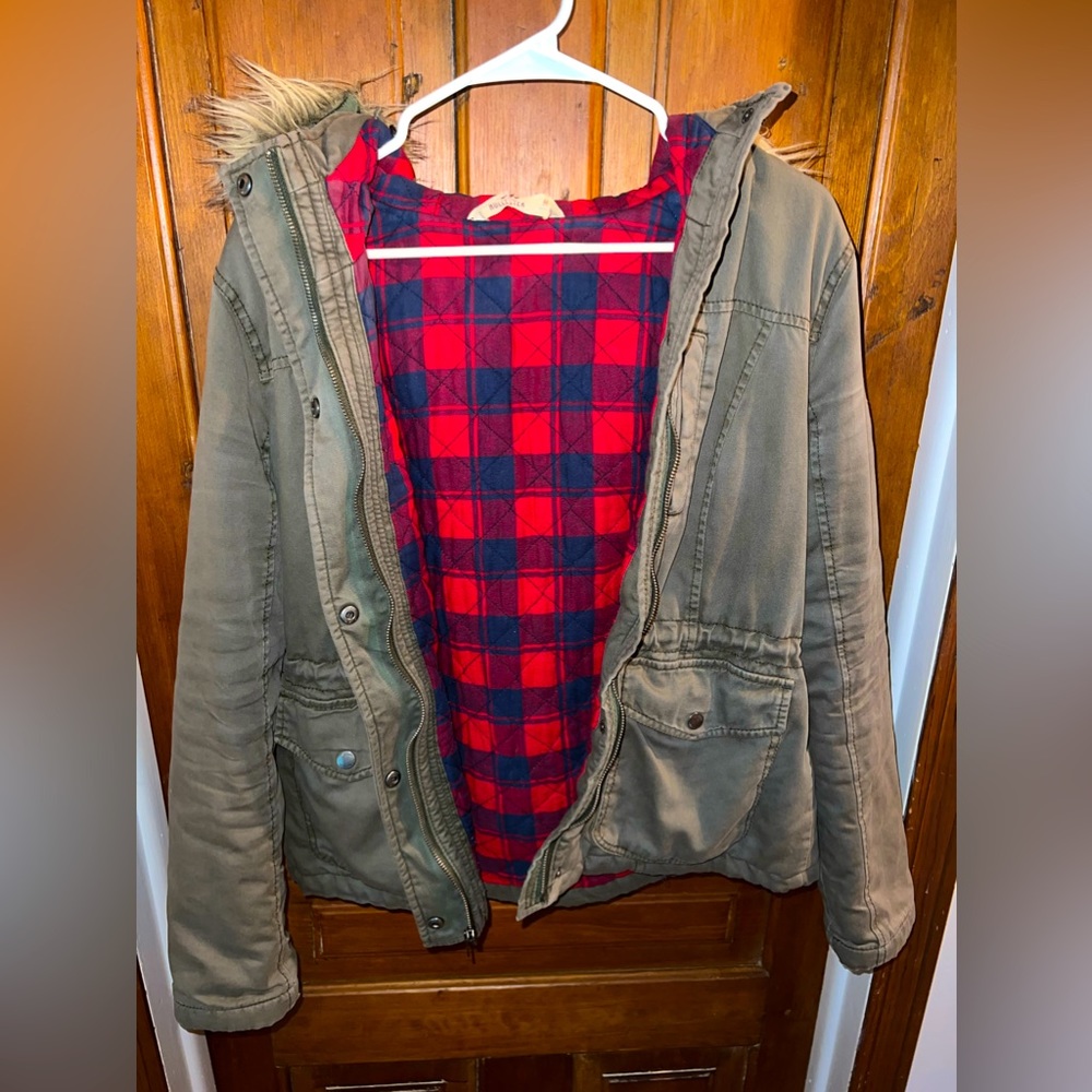 Hollister winter coat olive green size M